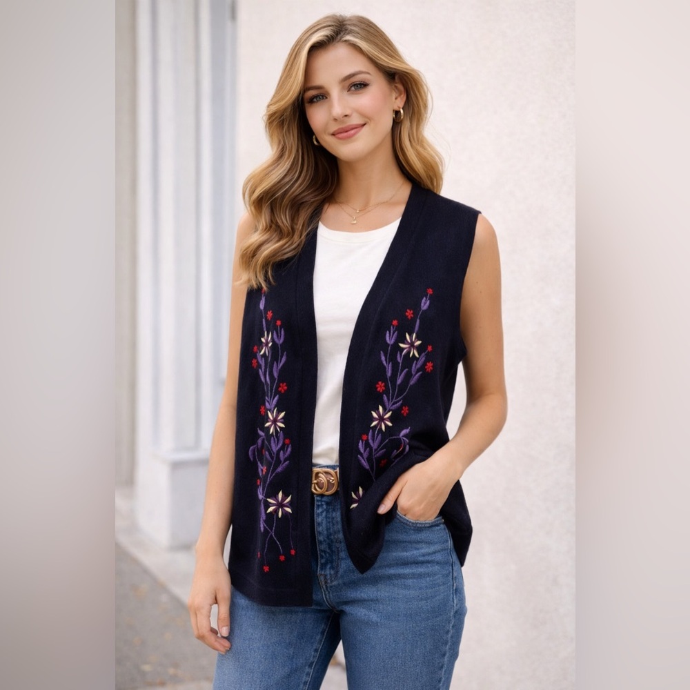Sz OS Elvi Vintage Black Purple Floral Embroidered Sweater Vest